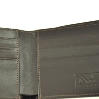  
Cores Disponíveis 13R Color: Marrom Escuro